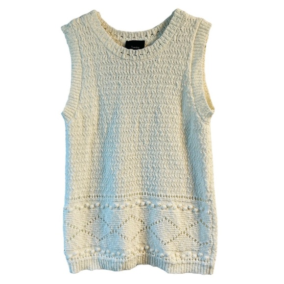Lumiere Sleeveless Knit sweater - Picture 2 of 7